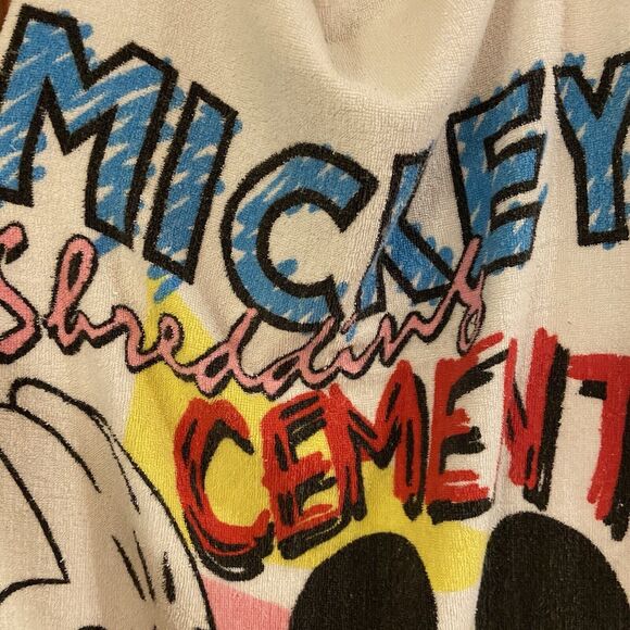 Walt Disney Mickey Beach Towel Vintage Skateboard Shredded Cement 30 In X 54 In - Picture 2 of 5
